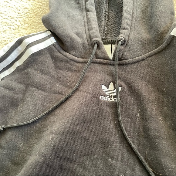 black Adidas sweater size xs - Picture 2 of 6